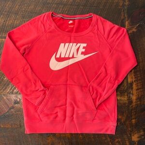 Women’s hot pink Nike crew neck sweatshirt